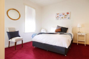 Hotels in Yea